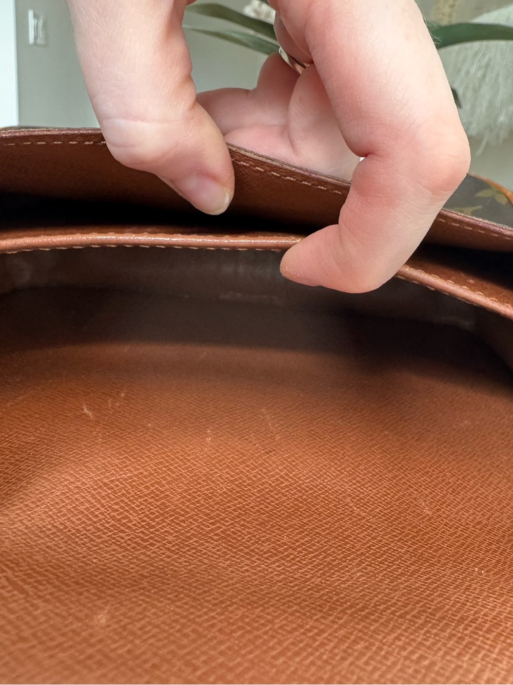 ✅AUTH✅LOUIS VUITTON CARTOUCHIERE MM CROSSBODY BAG - Picture 12 of 14